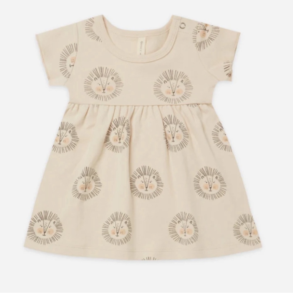 Quincy Mae | SHORT SLEEVE LIONS DRESS